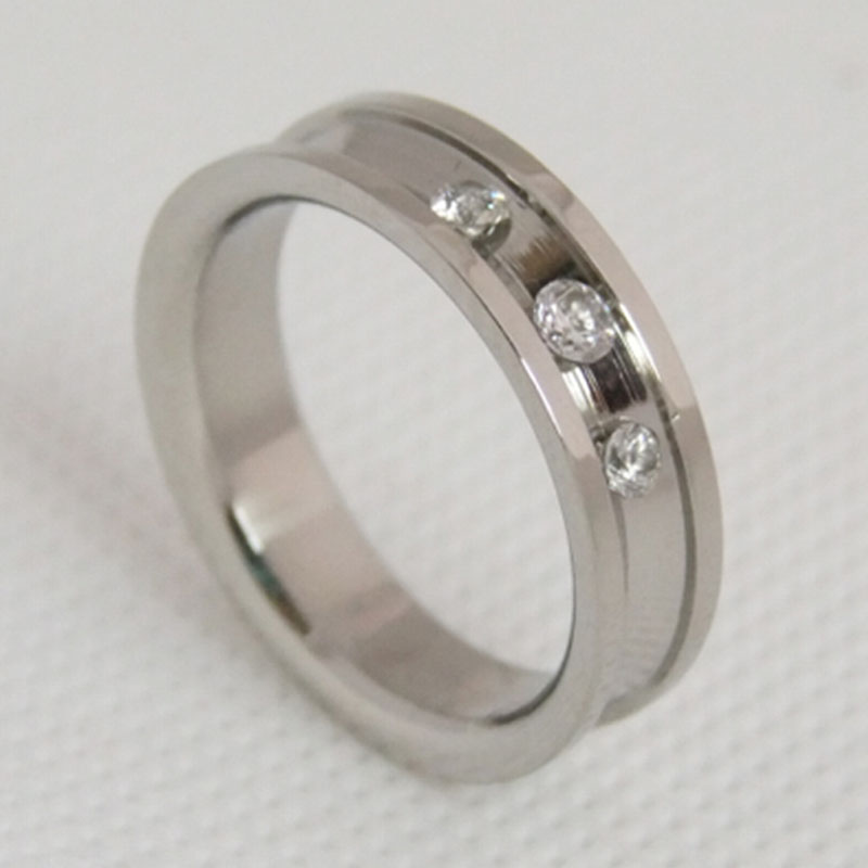 镶锆石戒指 欧美简约戒指 不锈钢戒指生产